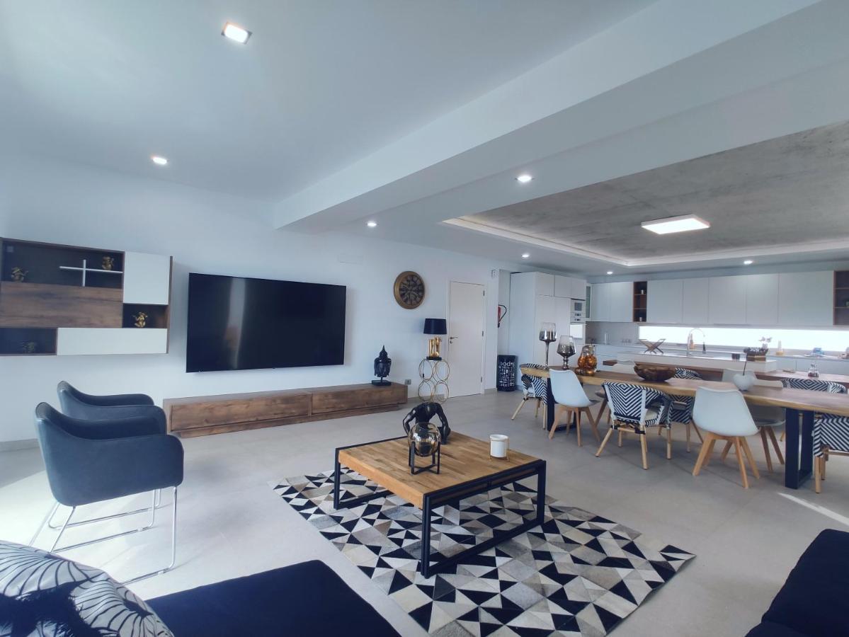 Elegante Y Moderna Villa Miami Адехе Екстериор снимка
