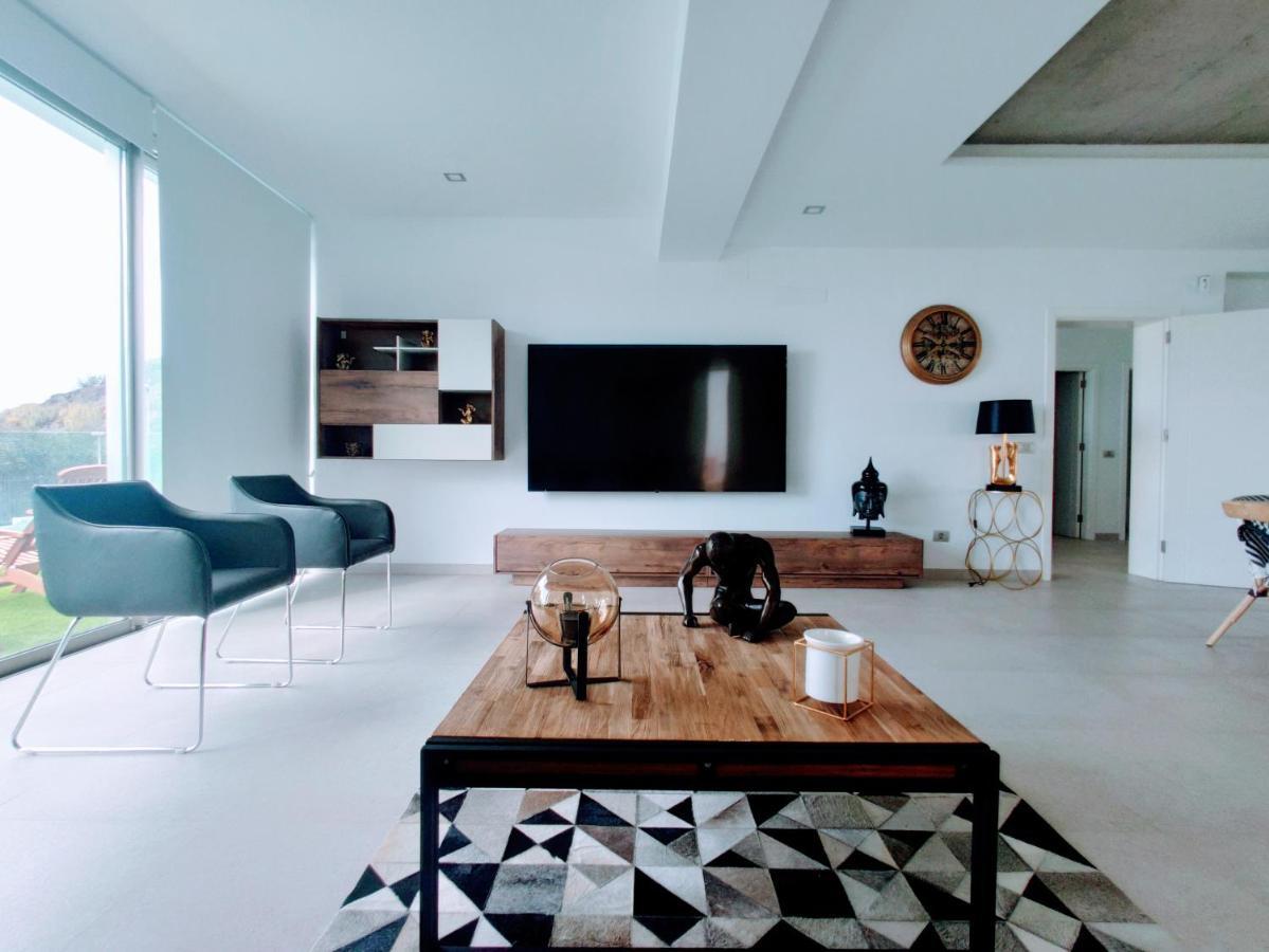 Elegante Y Moderna Villa Miami Адехе Екстериор снимка