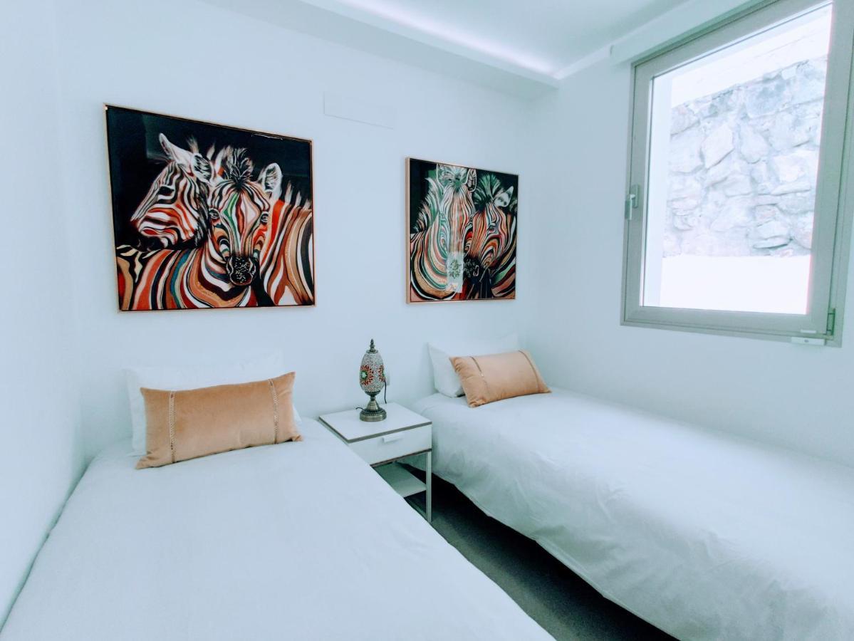 Elegante Y Moderna Villa Miami Адехе Екстериор снимка