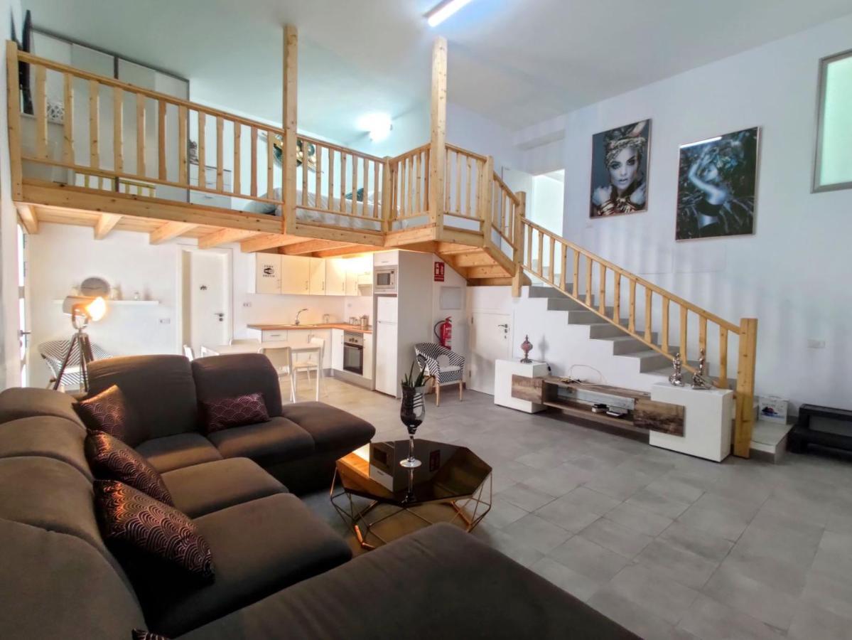 Elegante Y Moderna Villa Miami Адехе Екстериор снимка