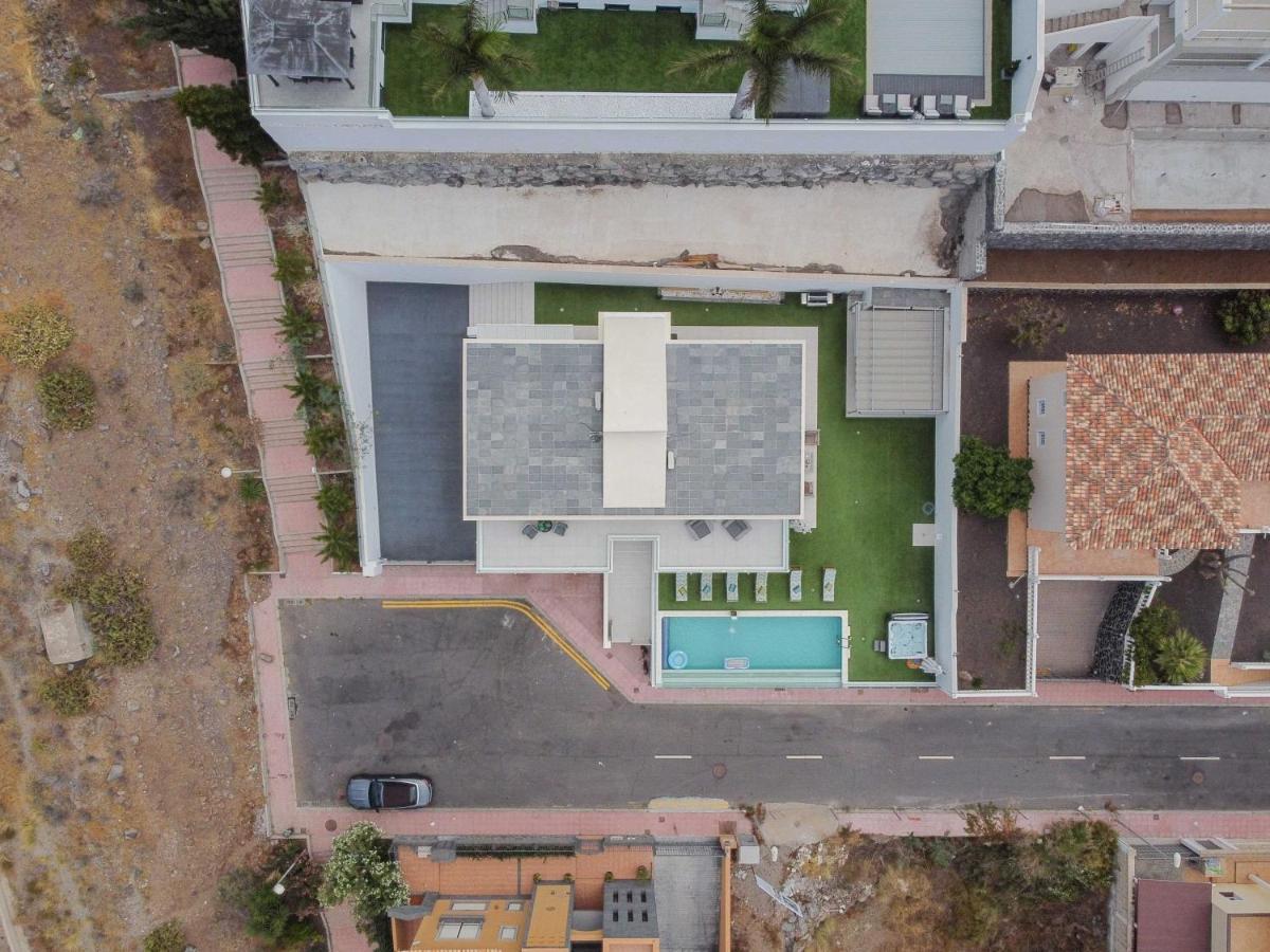 Elegante Y Moderna Villa Miami Адехе Екстериор снимка