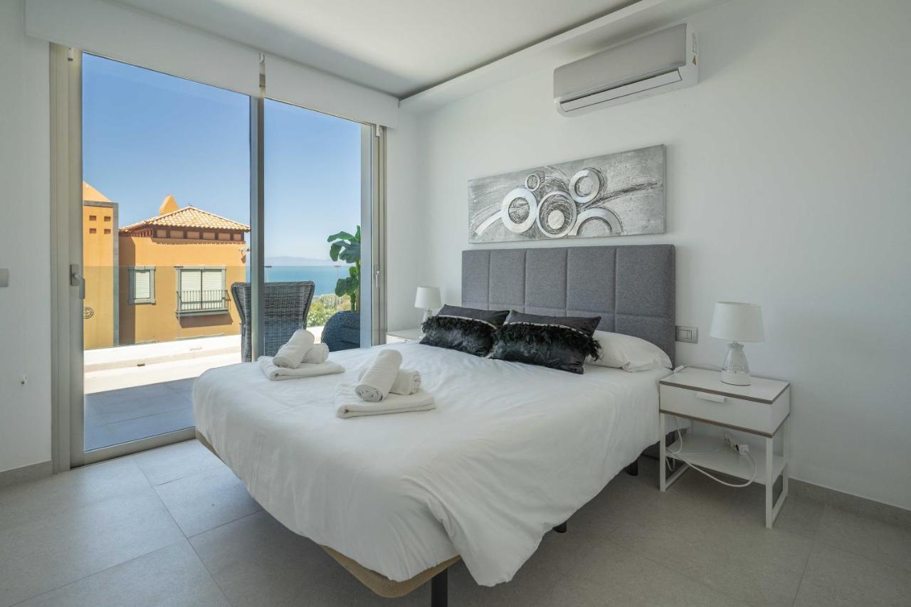 Elegante Y Moderna Villa Miami Адехе Екстериор снимка