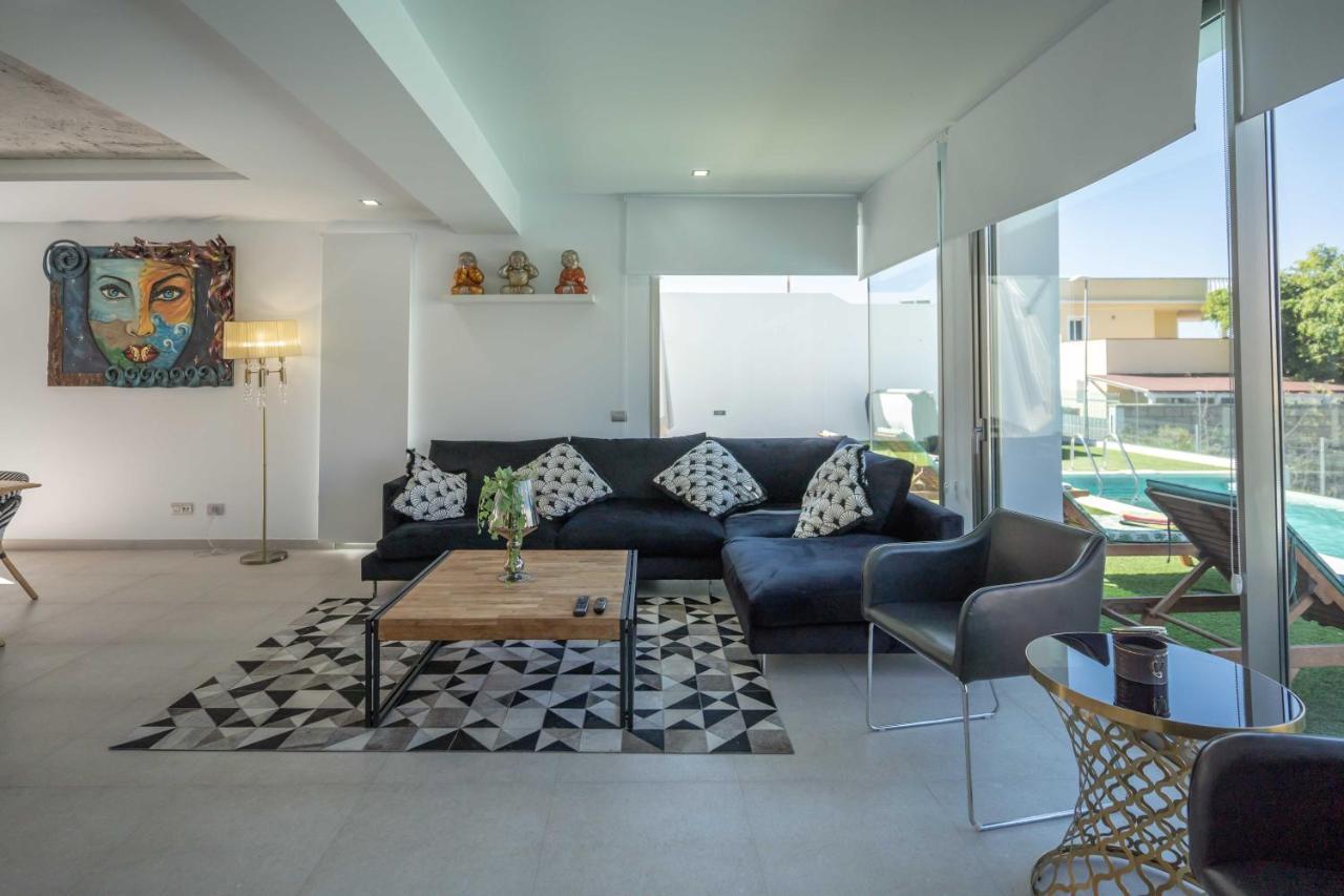 Elegante Y Moderna Villa Miami Адехе Екстериор снимка