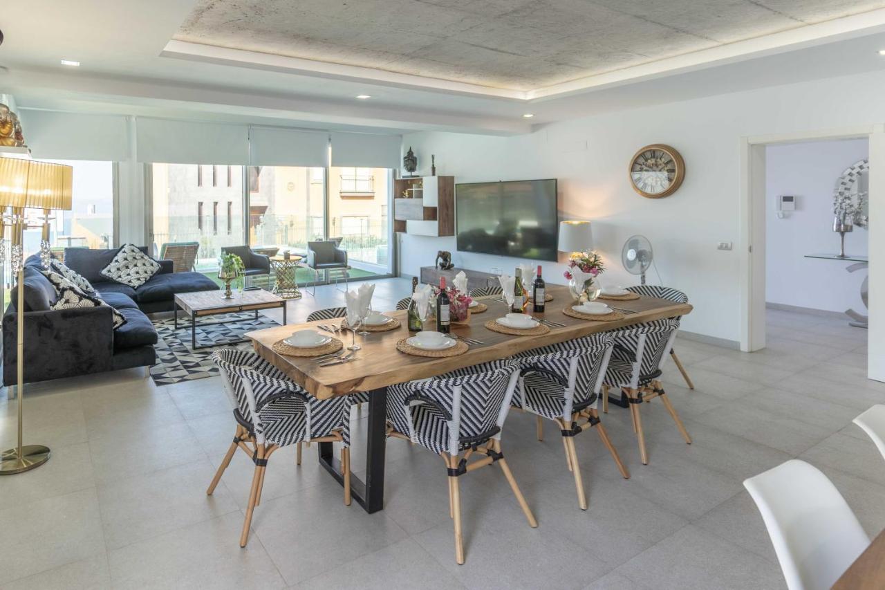 Elegante Y Moderna Villa Miami Адехе Екстериор снимка