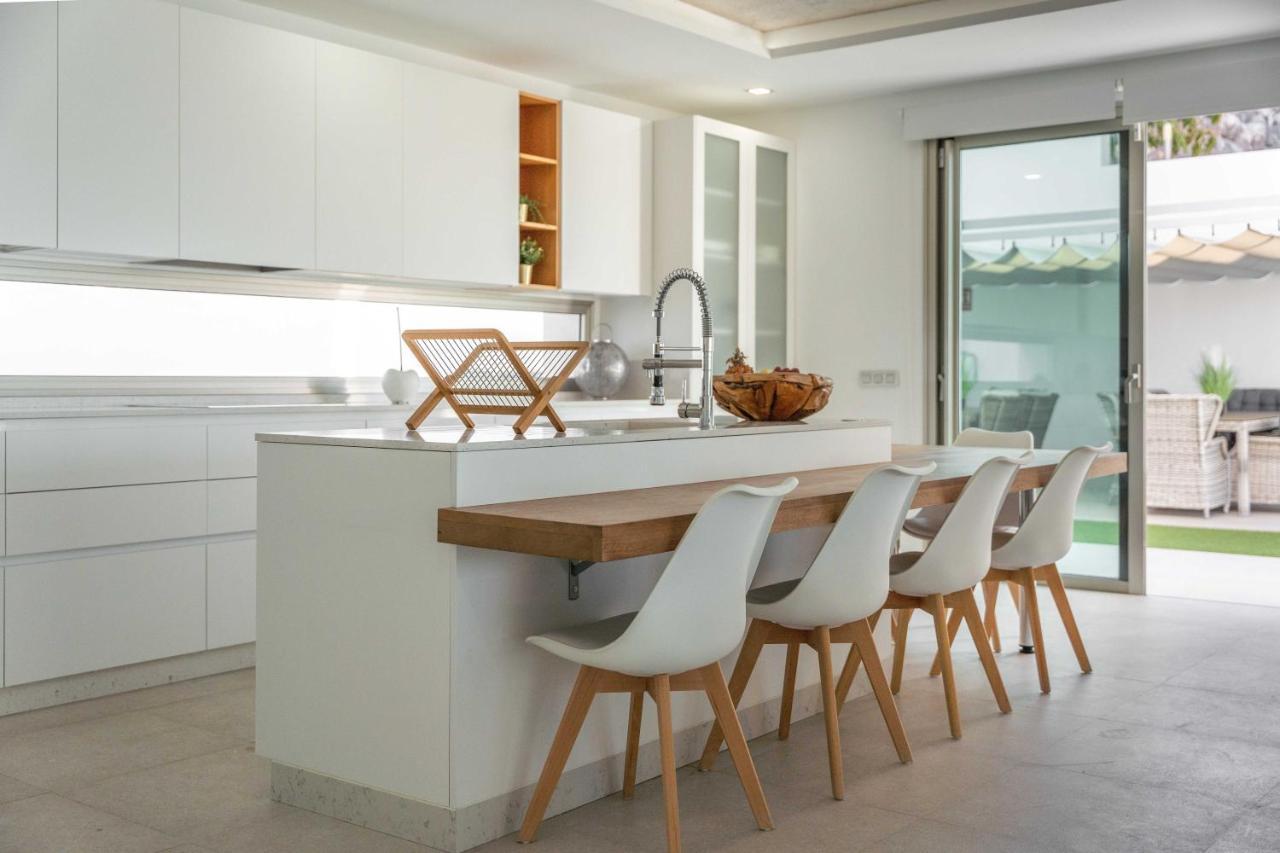Elegante Y Moderna Villa Miami Адехе Екстериор снимка
