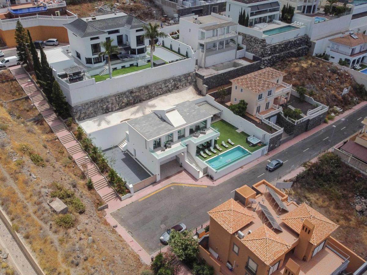 Elegante Y Moderna Villa Miami Адехе Екстериор снимка